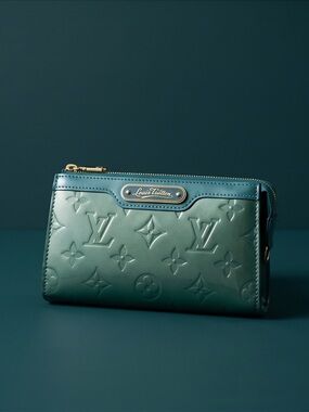Louis Vuitton Green Teal Monogram Vernis Zip Wallet